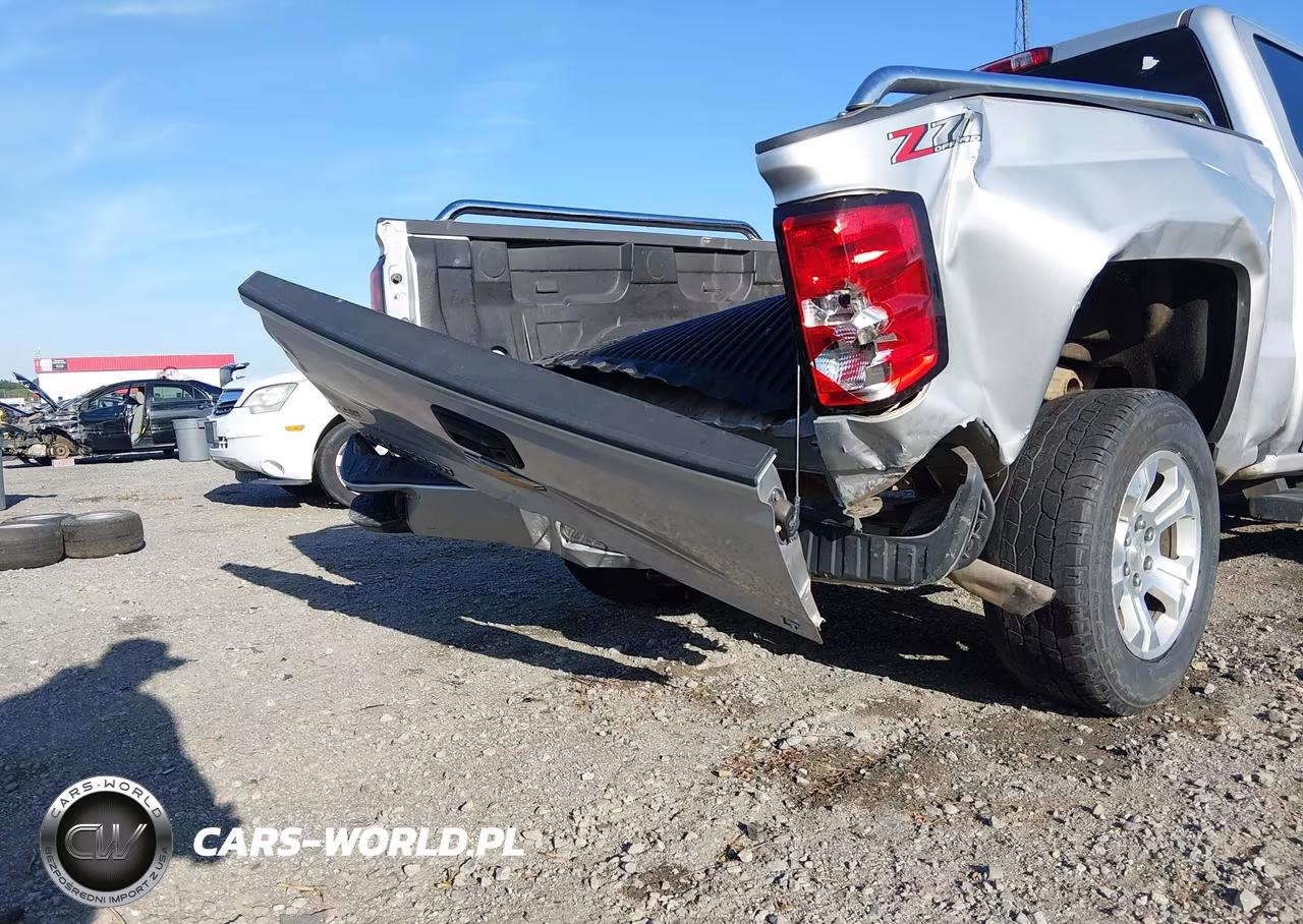 2018 Chevrolet Silverado 1500 2Lt VIN:3GCUKREC3JG354658 - 6