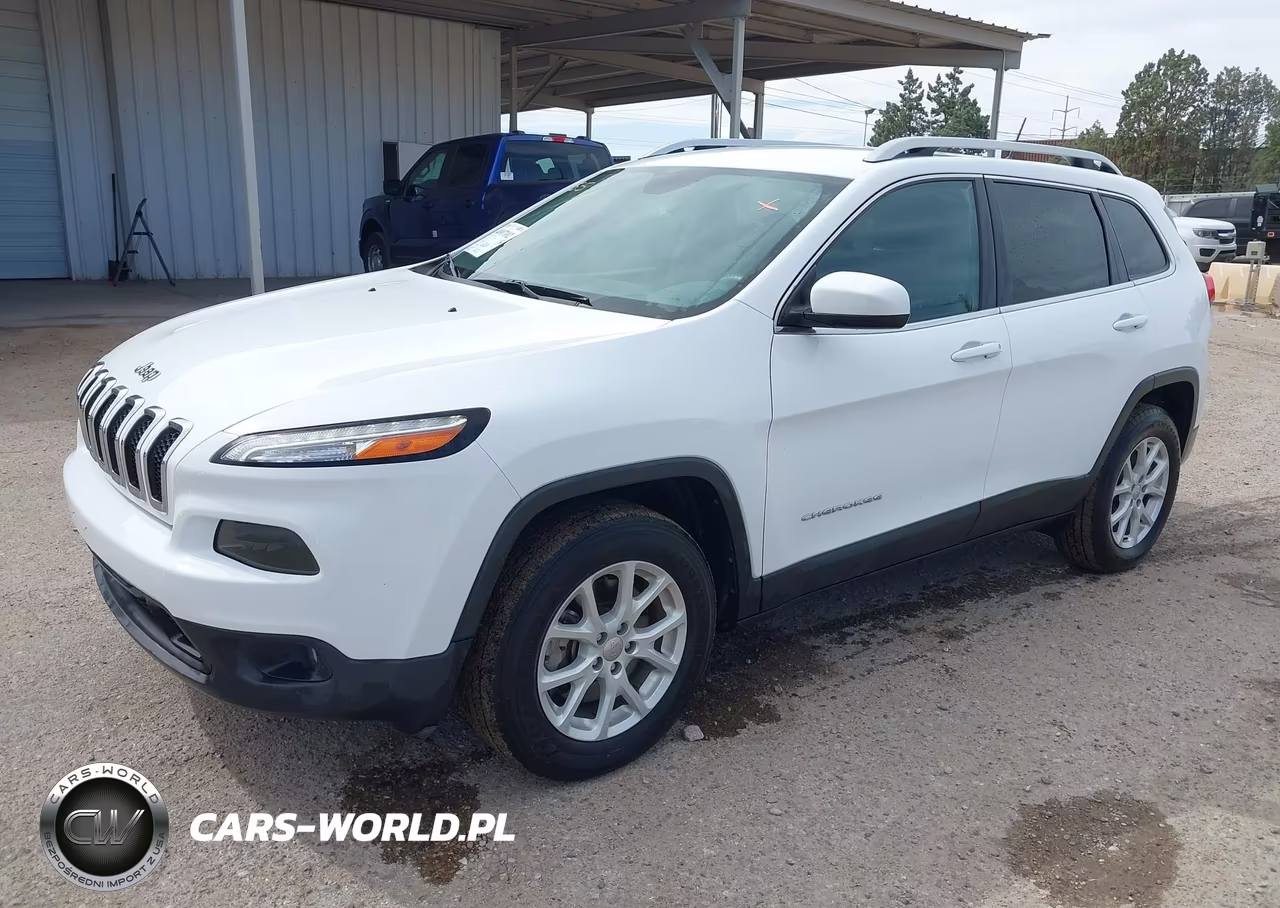 2018 Jeep Cherokee Latitude 4X4 VIN:1C4PJMCB0JD569053 - 2