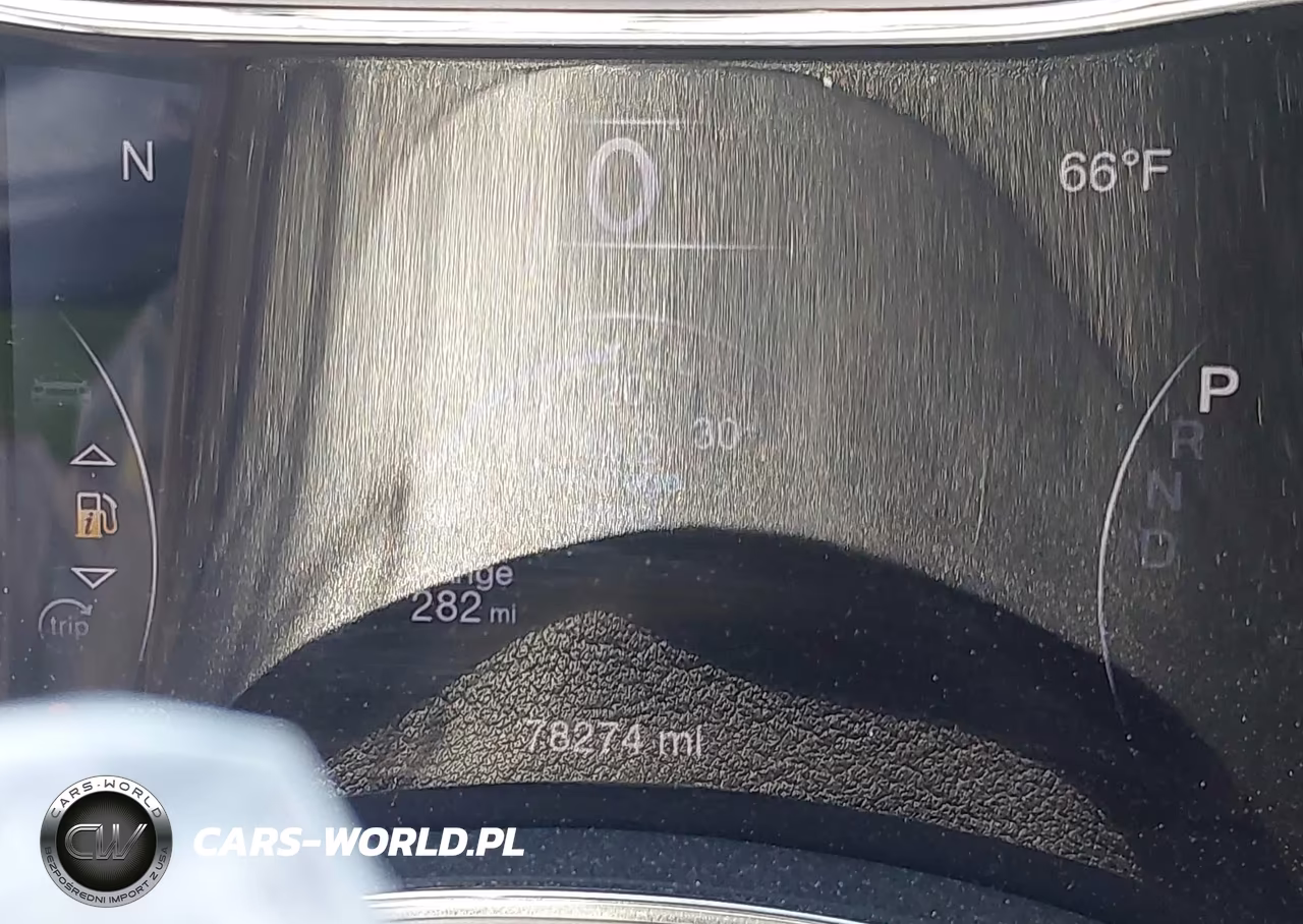 2018 Jeep Grand Cherokee Altitude 4X2 VIN:1C4RJEAG3JC208466 - 15