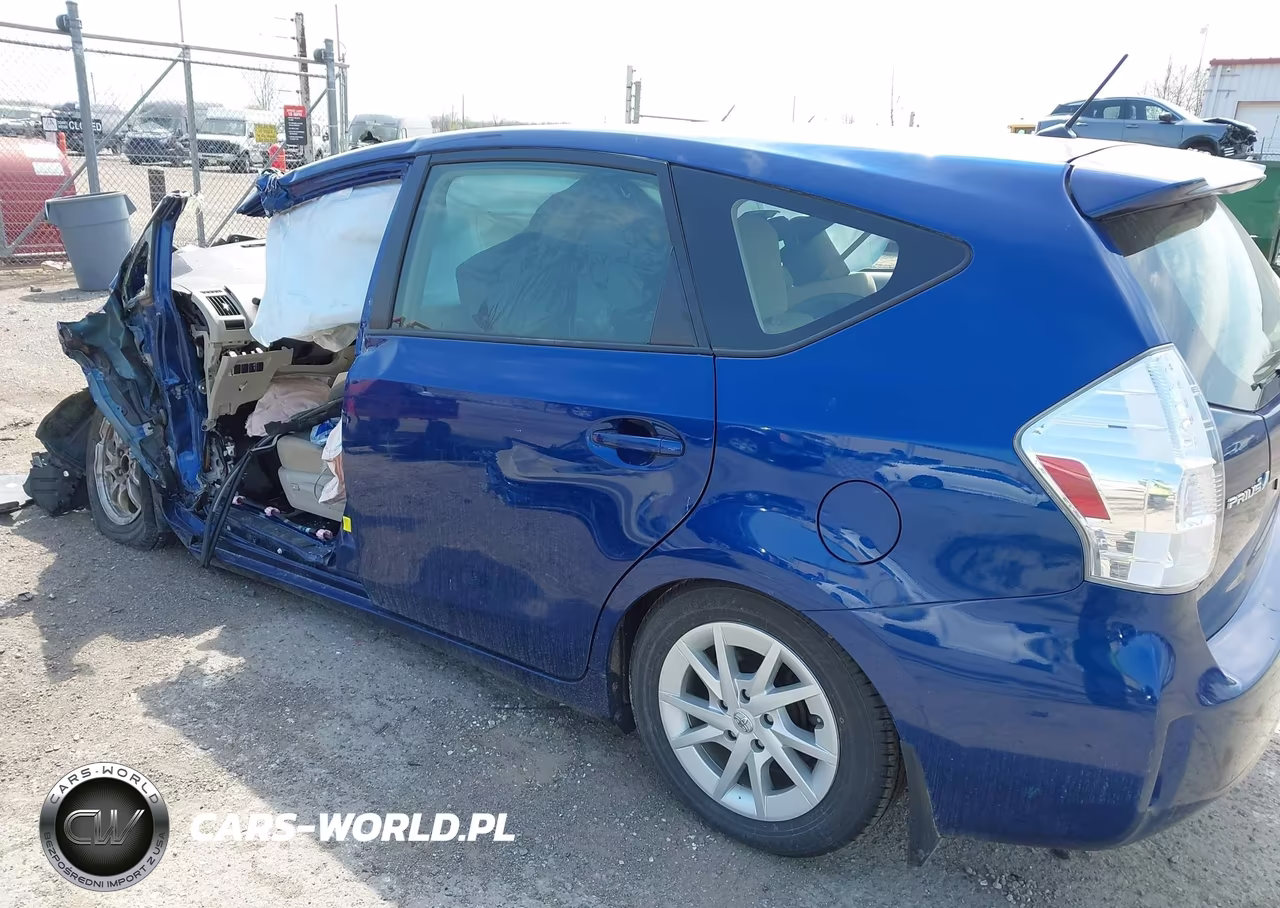 2014 Toyota Prius V Two VIN:JTDZN3EU8E3364596 - 15