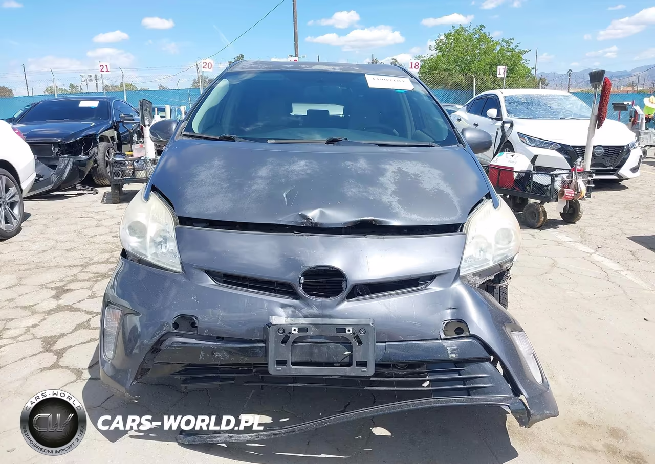 2015 Toyota Prius Two VIN:JTDKN3DU7F1877662 - 12