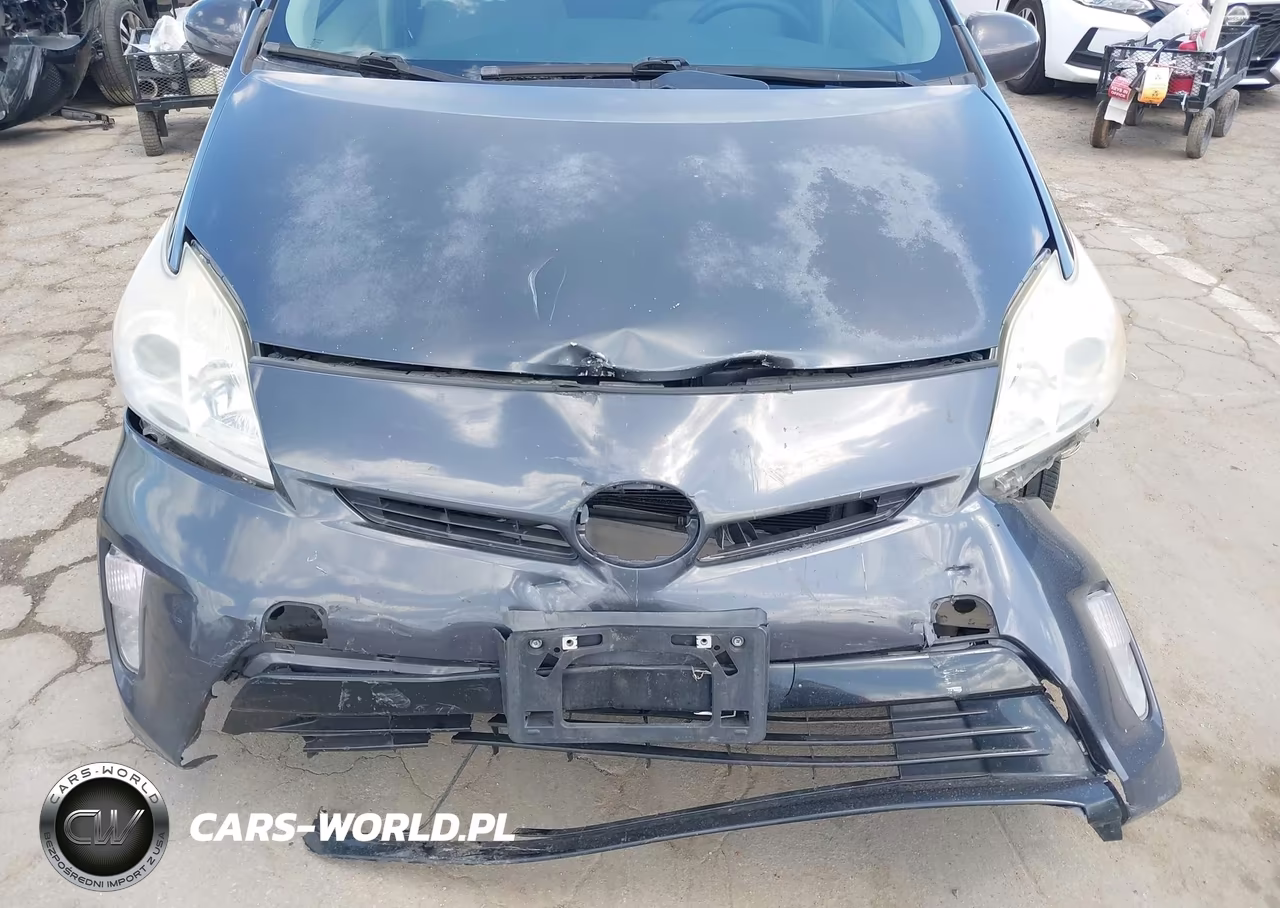 2015 Toyota Prius Two VIN:JTDKN3DU7F1877662 - 17