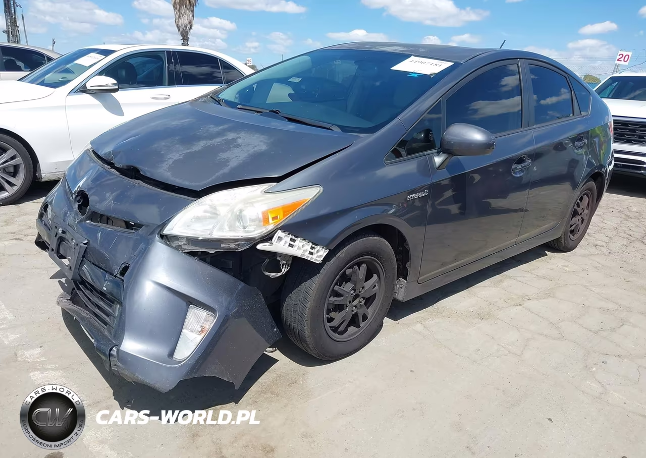 2015 Toyota Prius Two VIN:JTDKN3DU7F1877662 - 2
