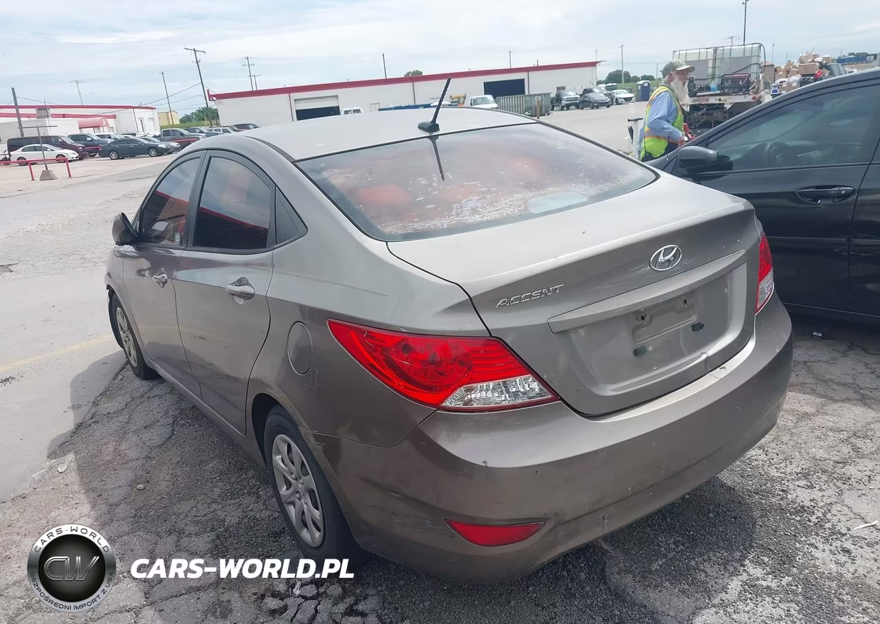2013 Hyundai Accent Gls VIN:KMHCT4AEXDU449296 - 3