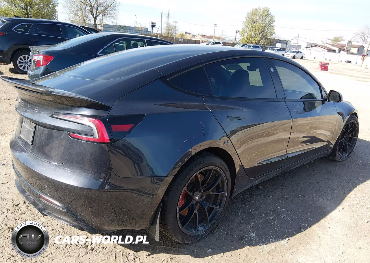 2024 Tesla Model 3 Performance All-Wheel Drive VIN:5YJ3E1ET8RF829372 - 4