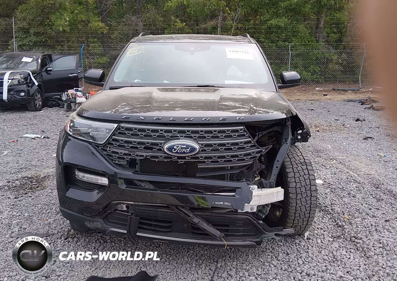 2022 Ford Explorer Xlt VIN:1FMSK8DH3NGA14258 - 13