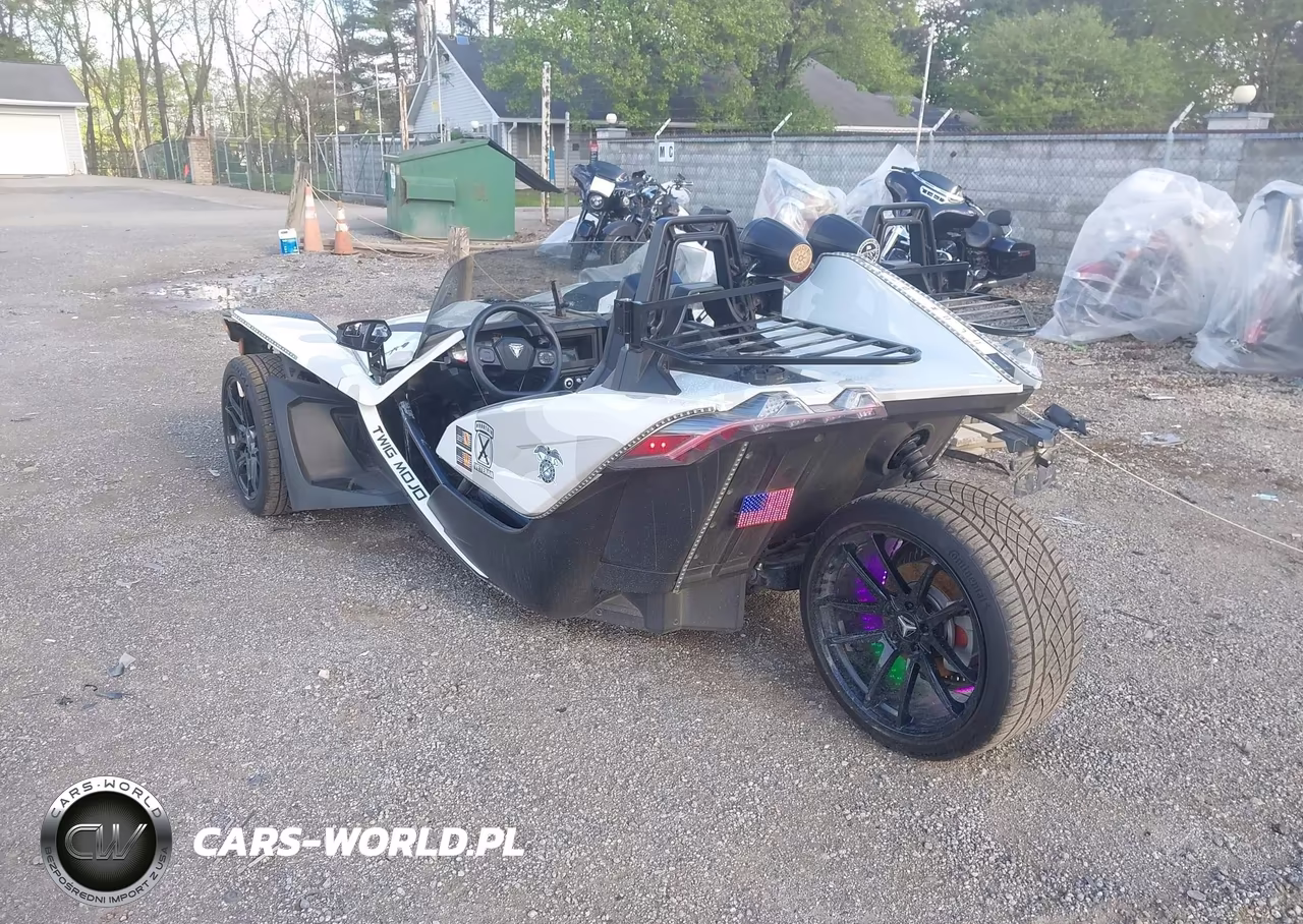 2023 Polaris Slingshot S VIN:57XAASHD8P8154351 - 3