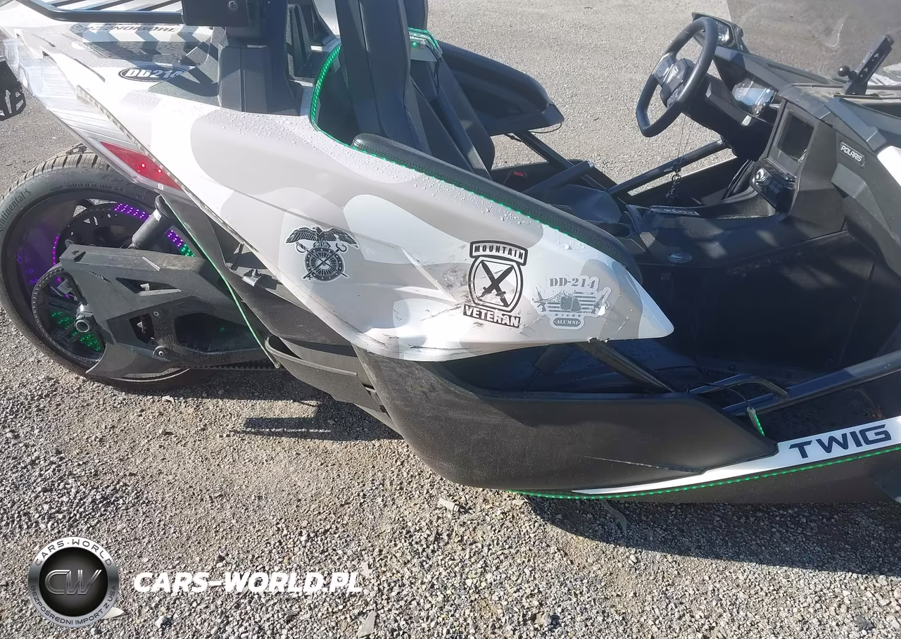 2023 Polaris Slingshot S VIN:57XAASHD8P8154351 - 6