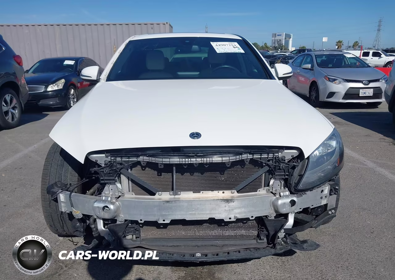 2018 Mercedes-Benz C 300 VIN:55SWF4JBXJU281144 - 13