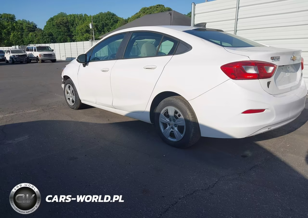 2018 Chevrolet Cruze Ls Auto VIN:1G1BC5SM9J7213415 - 3