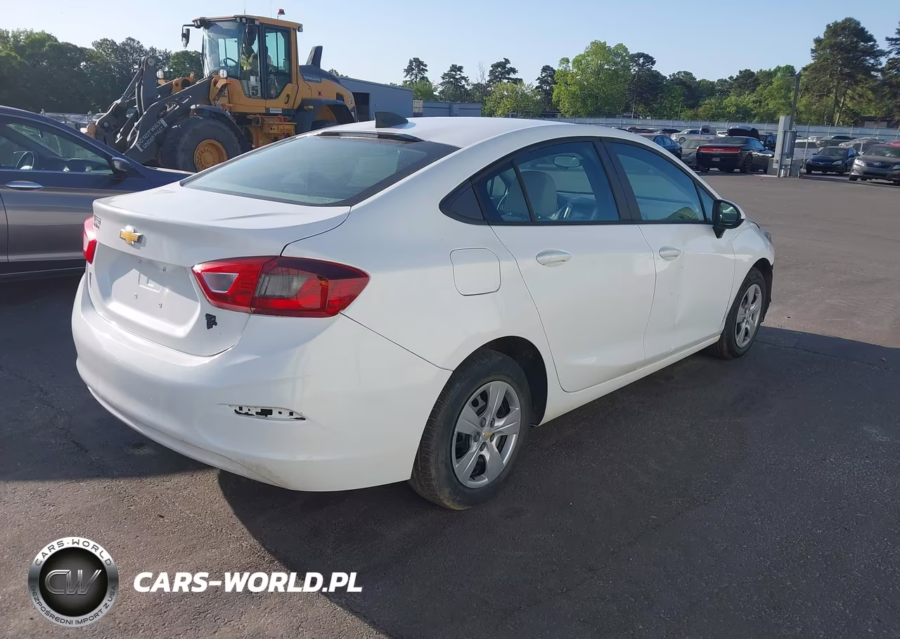 2018 Chevrolet Cruze Ls Auto VIN:1G1BC5SM9J7213415 - 4