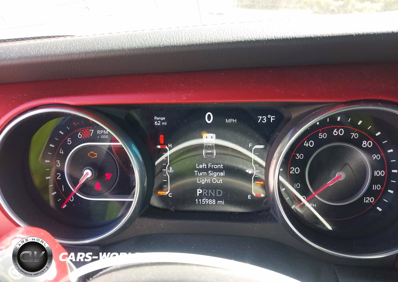 2018 Jeep Wrangler Unlimited Rubicon 4X4 VIN:1C4HJXFN7JW255576 - 7