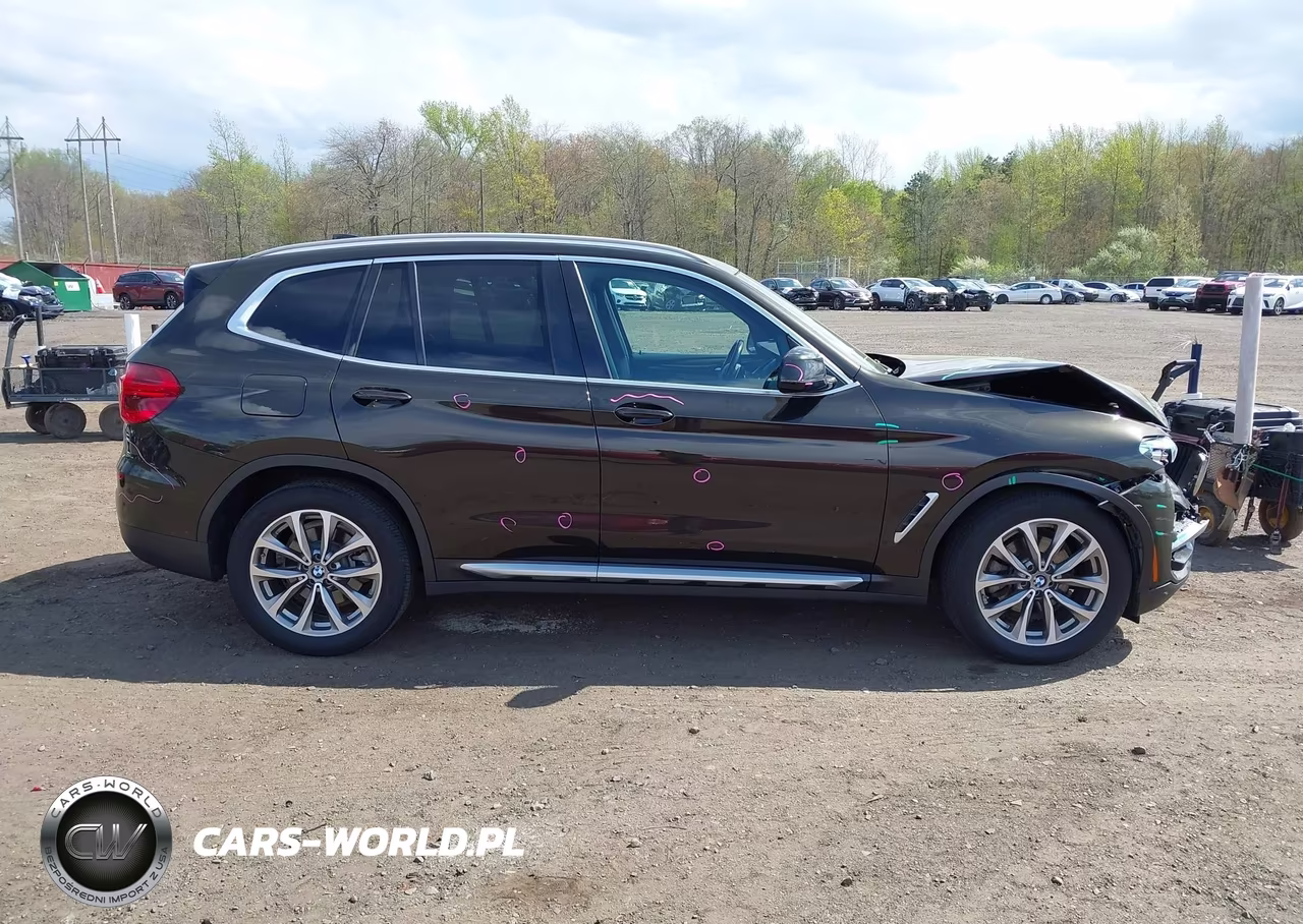 2019 BMW X3 xDrive30I VIN:5UXTR9C5XKLE11973 - 13