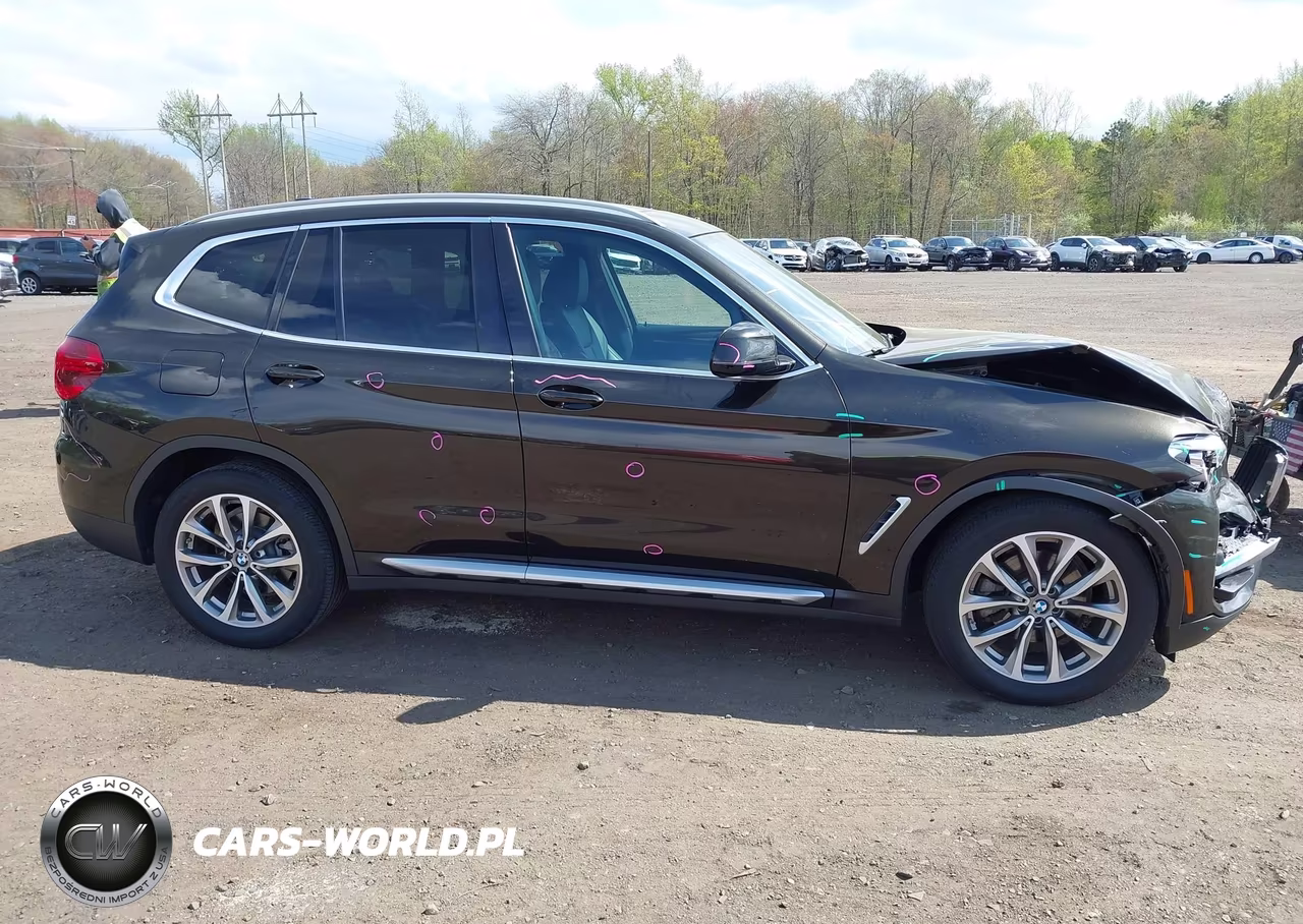 2019 BMW X3 xDrive30I VIN:5UXTR9C5XKLE11973 - 17
