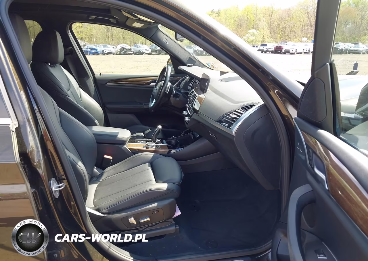 2019 BMW X3 xDrive30I VIN:5UXTR9C5XKLE11973 - 5