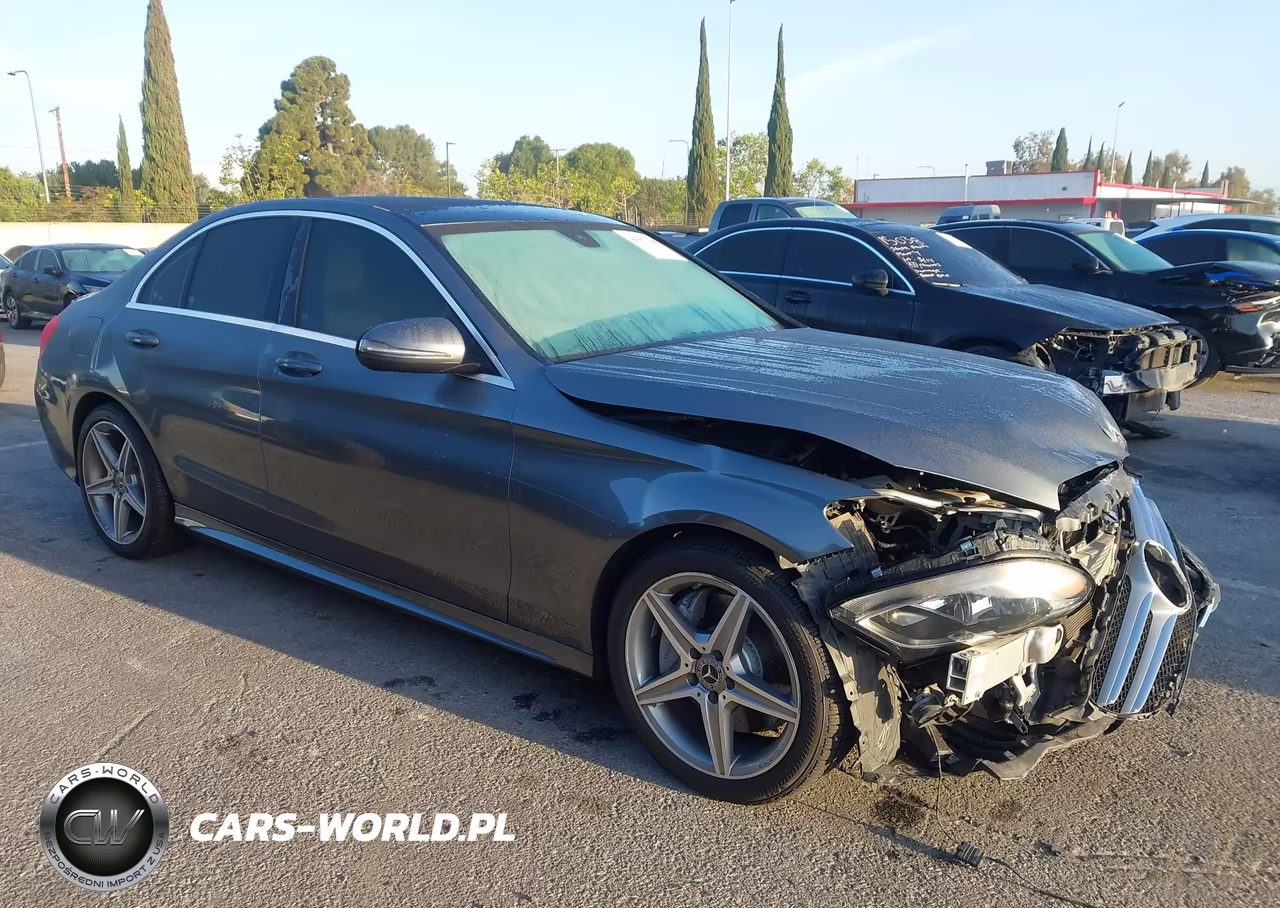 2017 Mercedes-Benz C 300 Sport