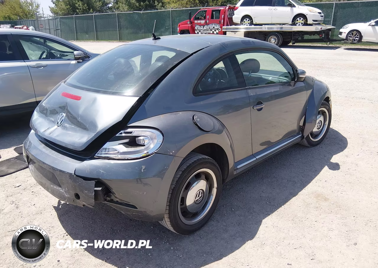 2012 Volkswagen Beetle 2.5L VIN:3VWJP7AT8CM619008 - 4