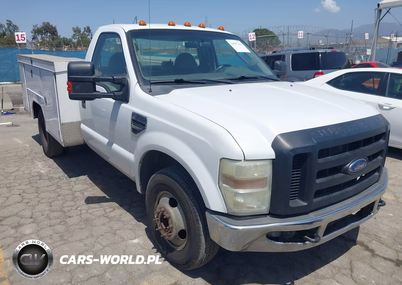 2008 Ford F-350 Chassis Xl-Xlt