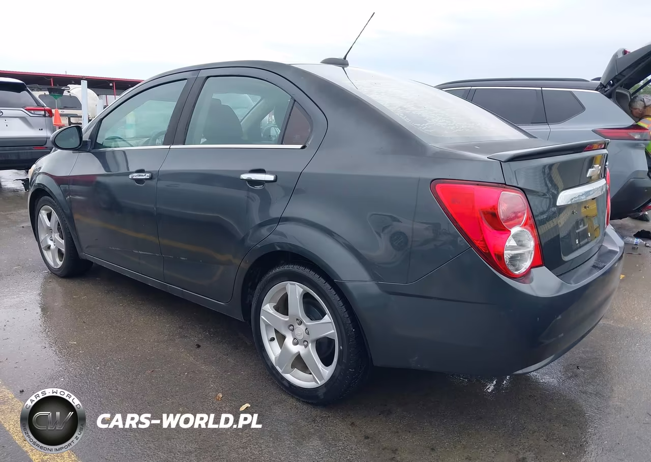 2015 Chevrolet Sonic Ltz Auto VIN:1G1JE5SB1F4184246 - 3