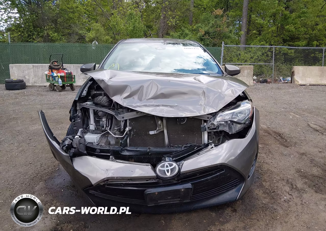 2017 Toyota Corolla Le VIN:2T1BURHE0HC822705 - 12