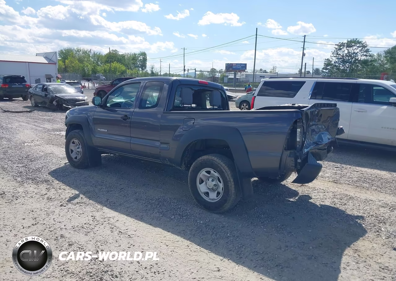 2011 Toyota Tacoma VIN:5TFUX4EN7BX004775 - 3