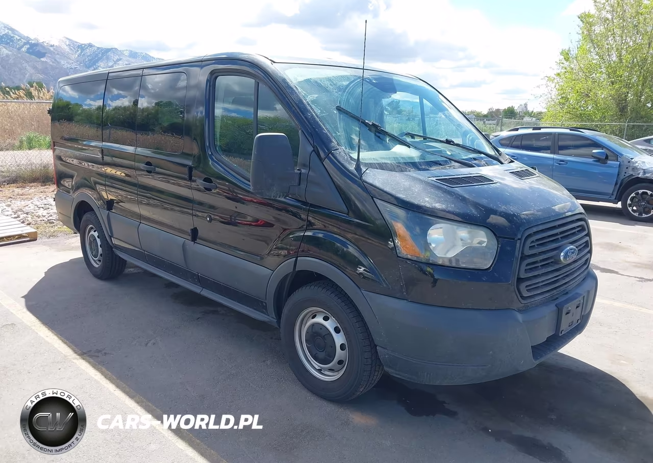 2017 Ford Transit-150 Xl