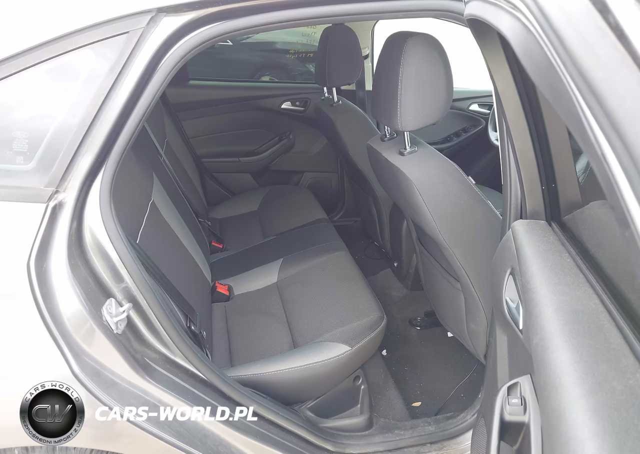 2014 Ford Focus Se VIN:1FADP3F29EL275949 - 8