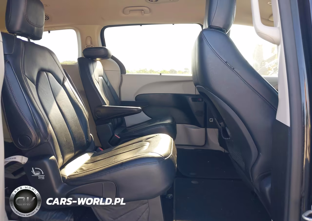 2019 Chrysler Pacifica Touring L VIN:2C4RC1BG0KR650289 - 8
