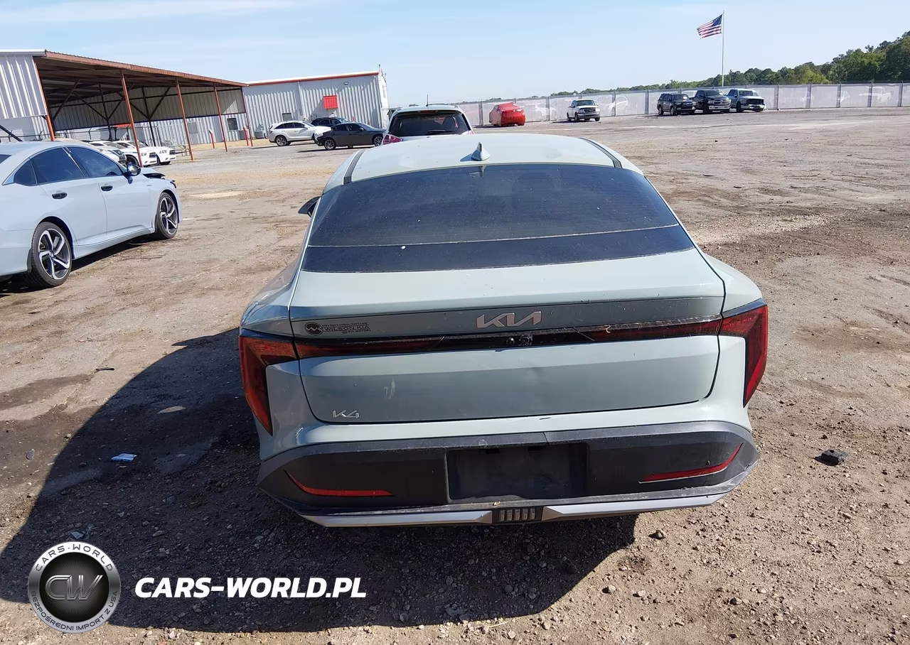 2025 Kia K4 Lxs VIN:3KPFT4DE5SE090111 - 17