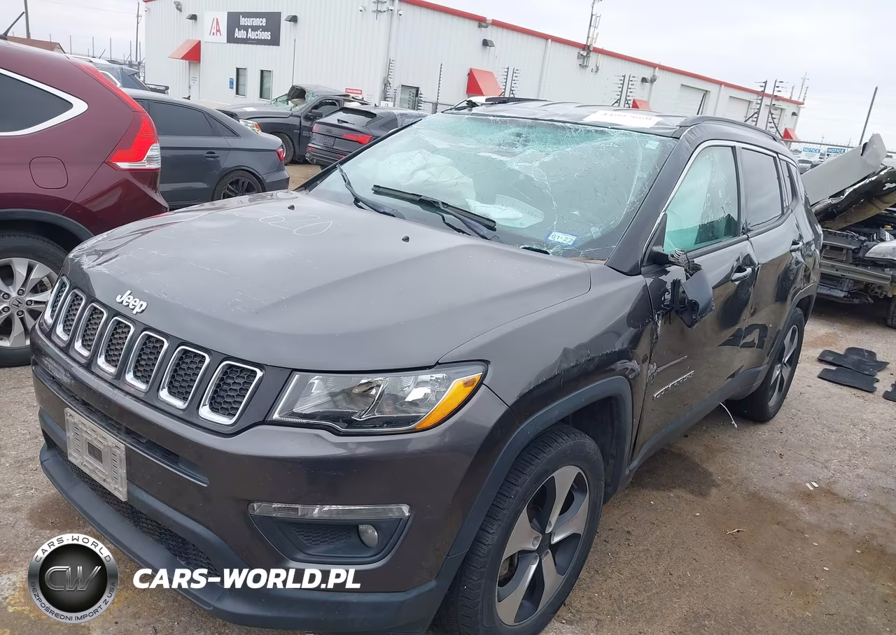 2018 Jeep Compass Latitude 4X4 VIN:3C4NJDBB5JT113620 - 2