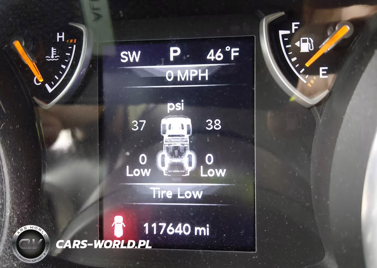 2019 Jeep Wrangler Unlimited Sport S 4X4 VIN:1C4HJXDN3KW637981 - 15