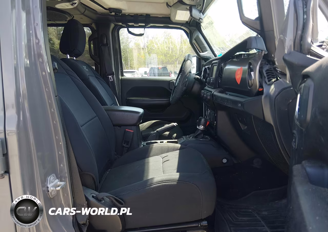 2019 Jeep Wrangler Unlimited Sport S 4X4 VIN:1C4HJXDN3KW637981 - 5