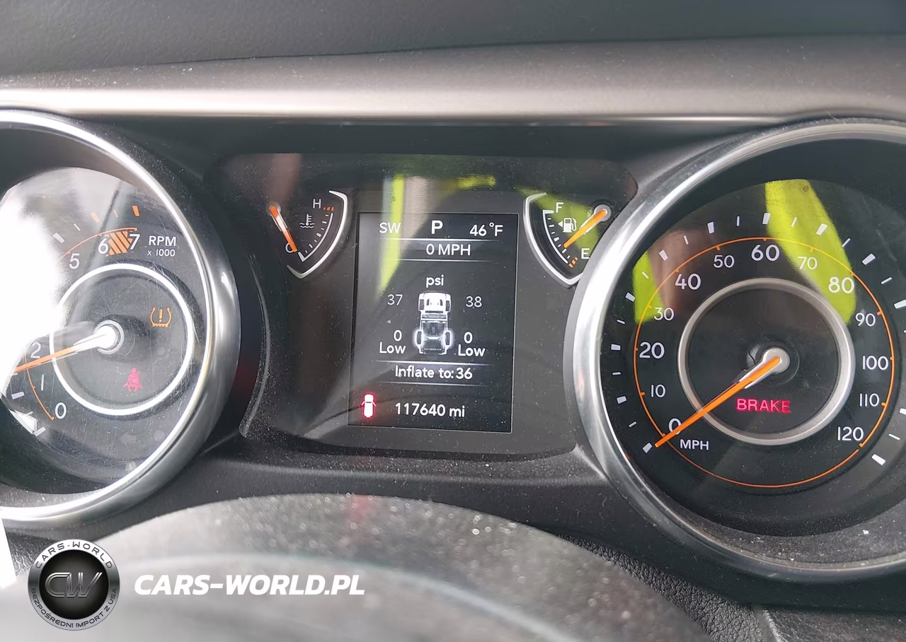 2019 Jeep Wrangler Unlimited Sport S 4X4 VIN:1C4HJXDN3KW637981 - 7