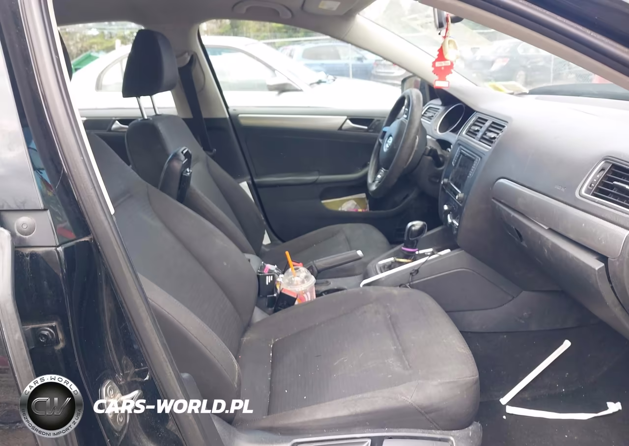 2016 Volkswagen Jetta 1.4T Se VIN:3VWD67AJXGM252844 - 5