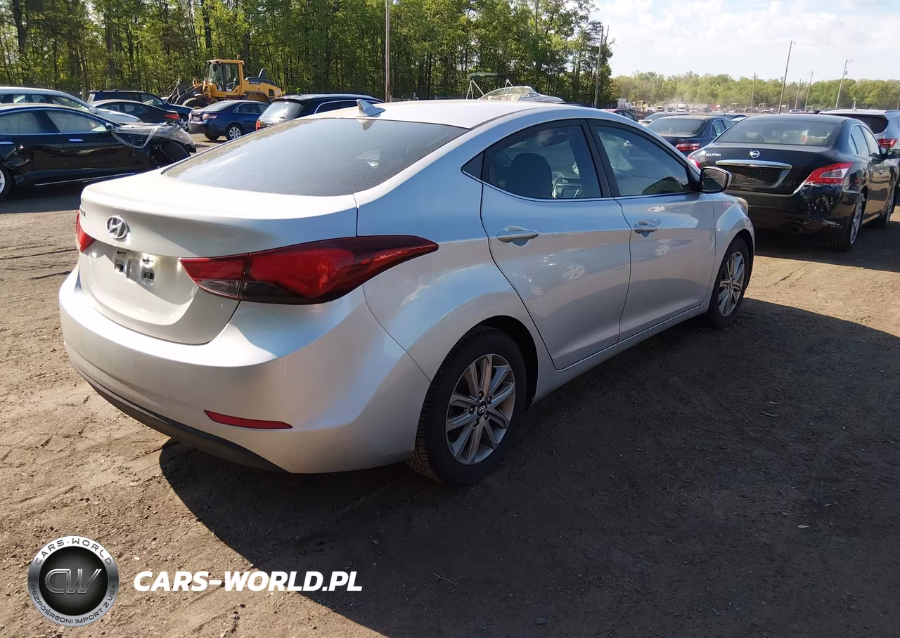 2015 Hyundai Elantra Se VIN:5NPDH4AE7FH548567 - 4