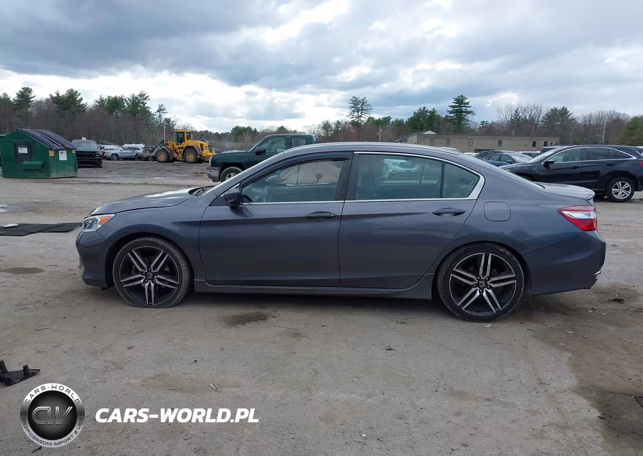 2017 Honda Accord Sport Special Edition VIN:1HGCR2F19HA075155 - 14