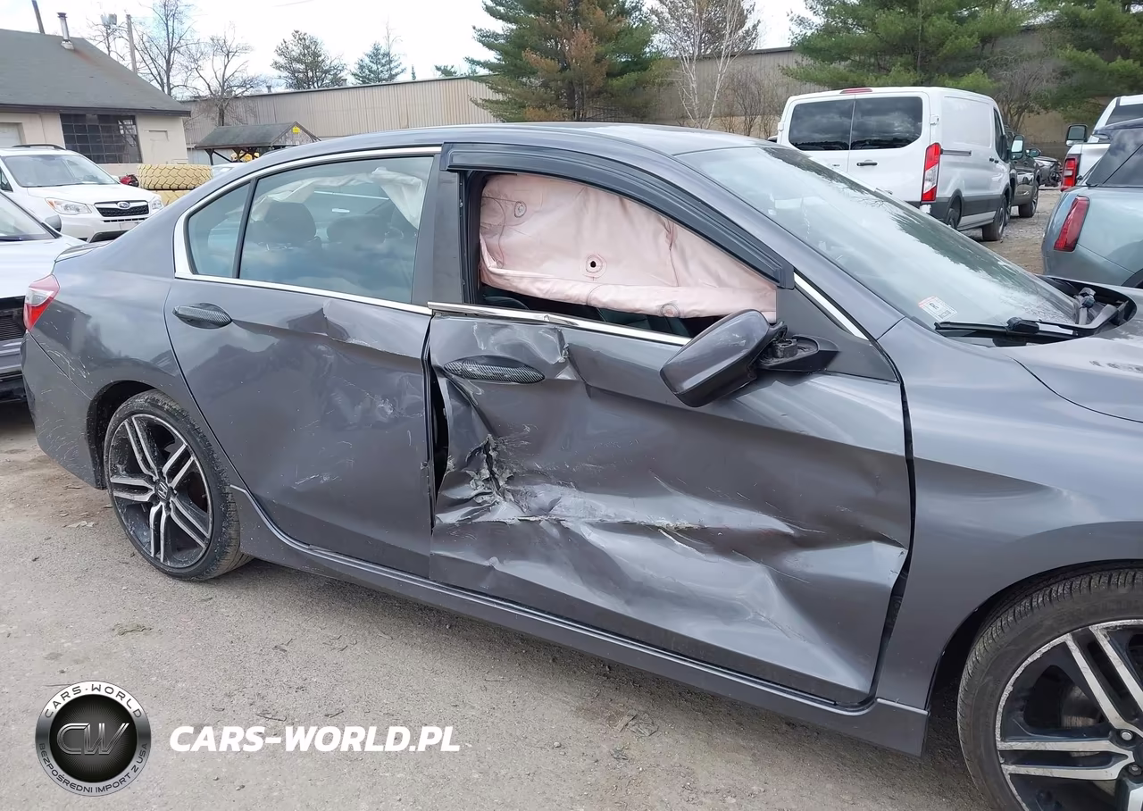 2017 Honda Accord Sport Special Edition VIN:1HGCR2F19HA075155 - 6