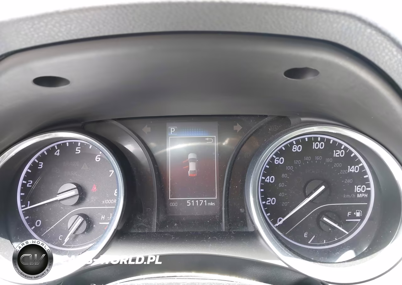 2020 Toyota Camry Le VIN:4T1C11AK8LU890921 - 7