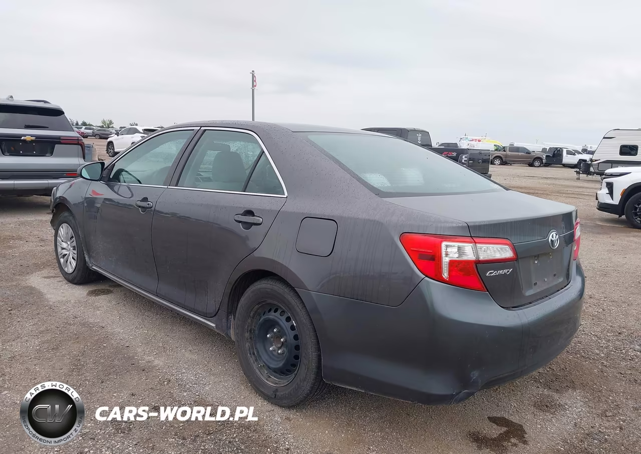 2013 Toyota Camry Le VIN:4T1BF1FK5DU245070 - 3