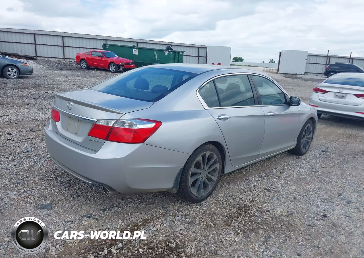 2015 Honda Accord Sport VIN:1HGCR2F5XFA128980 - 4