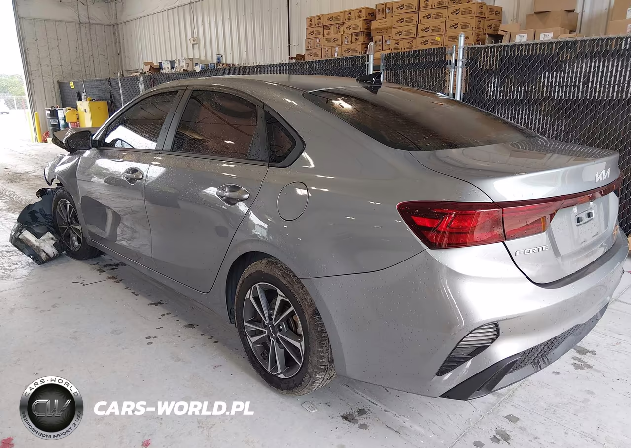 2022 Kia Forte Lxs VIN:3KPF24ADXNE418528 - 3