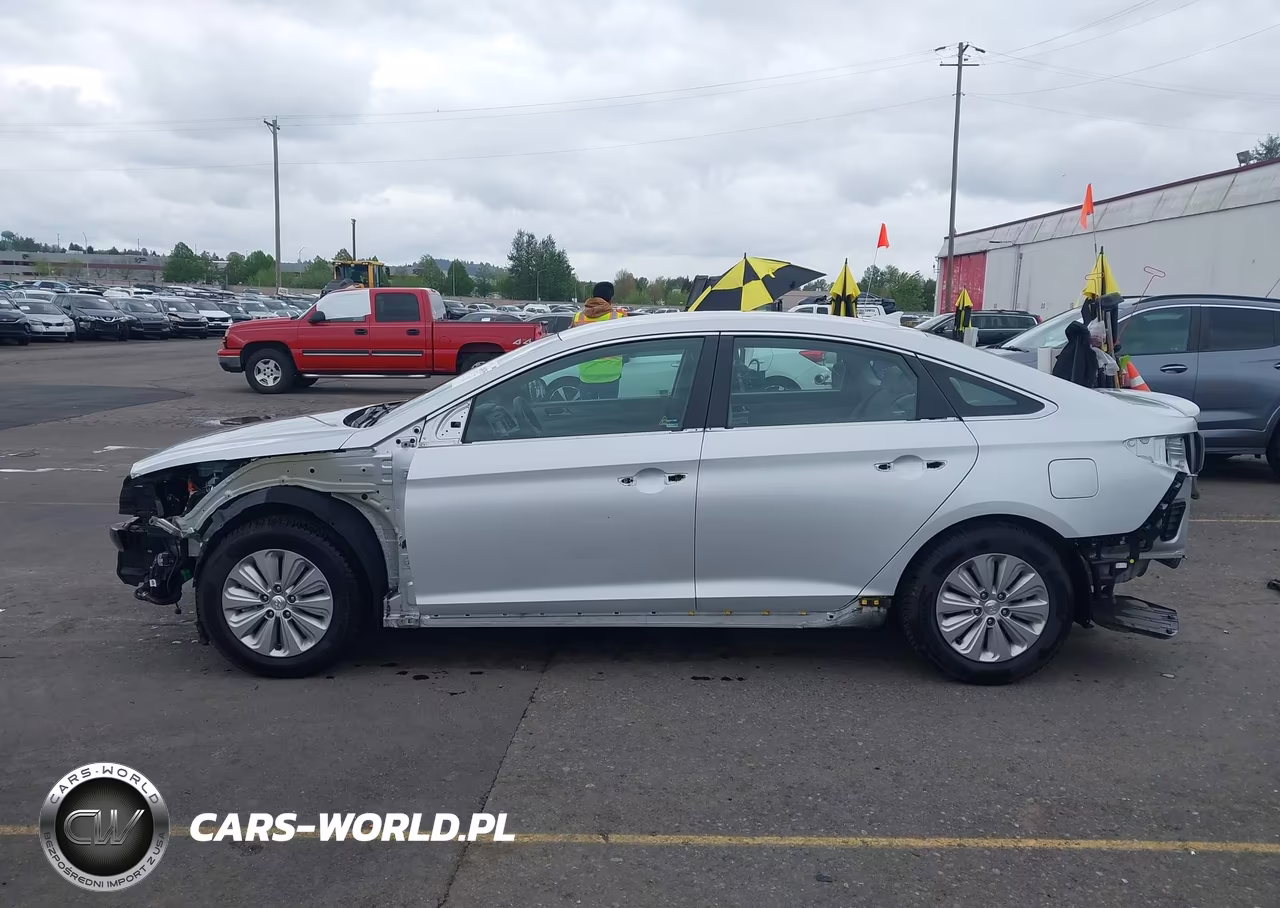 2016 Hyundai Sonata Hybrid Se VIN:KMHE24L16GA033435 - 15