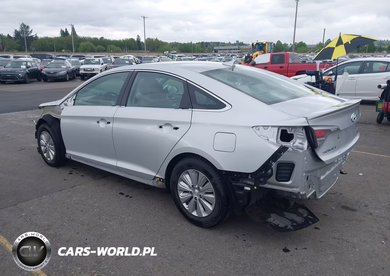 2016 Hyundai Sonata Hybrid Se VIN:KMHE24L16GA033435 - 3