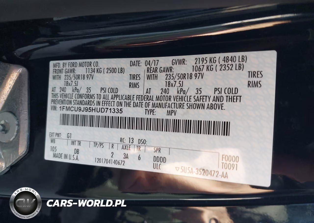 2017 Ford Escape Titanium VIN:1FMCU9J95HUD71335 - 9