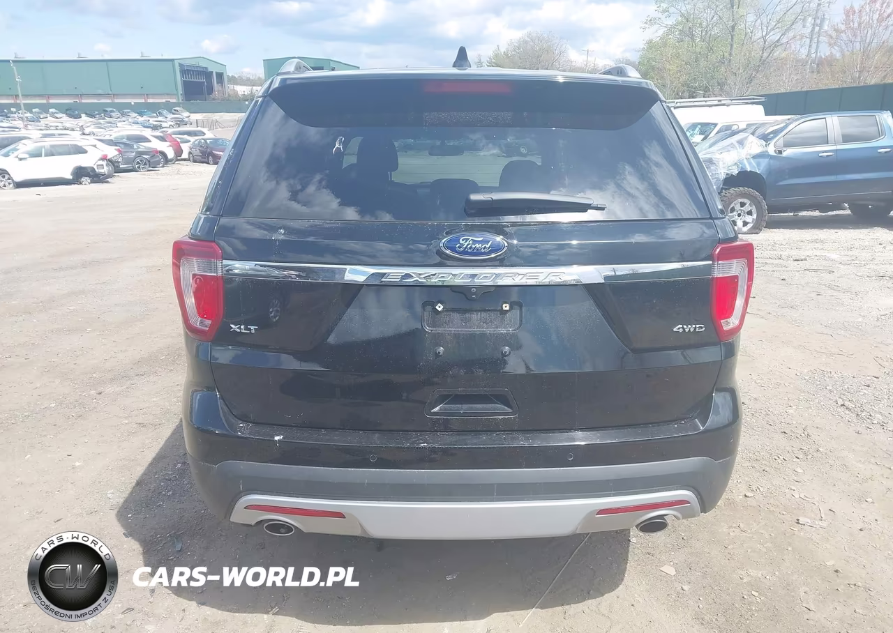 2017 Ford Explorer Xlt VIN:1FM5K8D88HGD33396 - 16