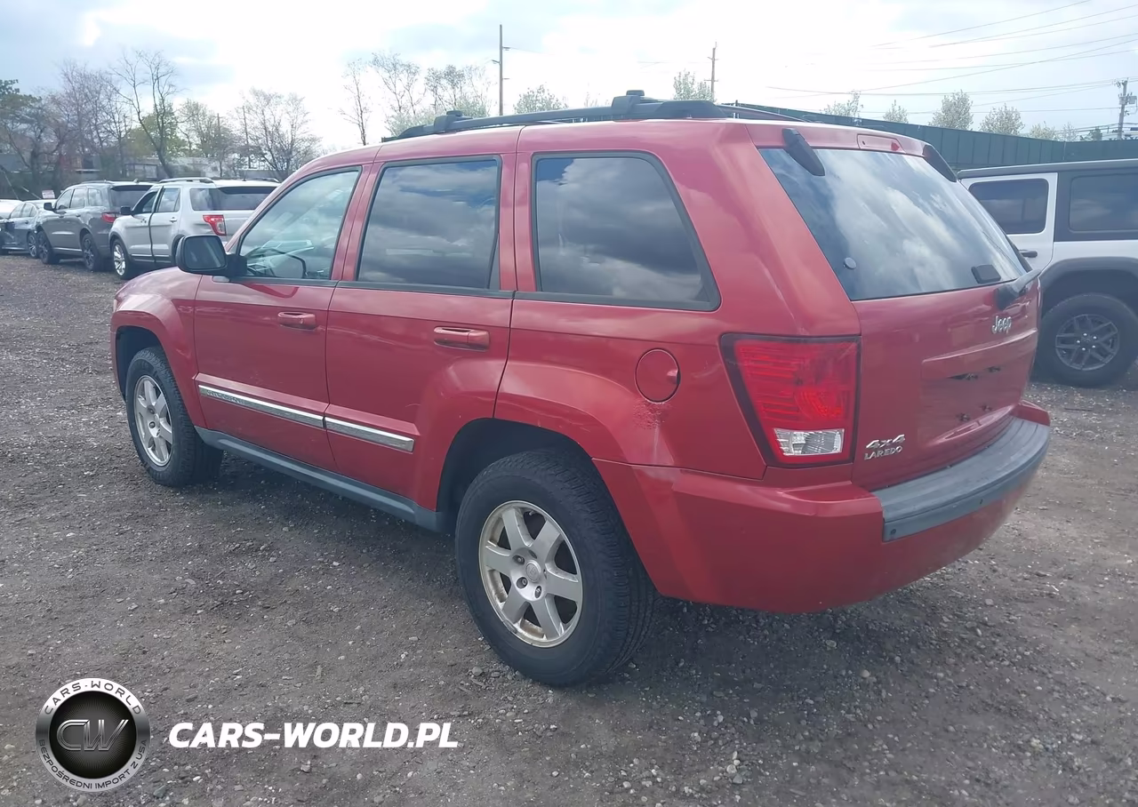 2010 Jeep Grand Cherokee Laredo VIN:1J4PR4GK4AC117447 - 3