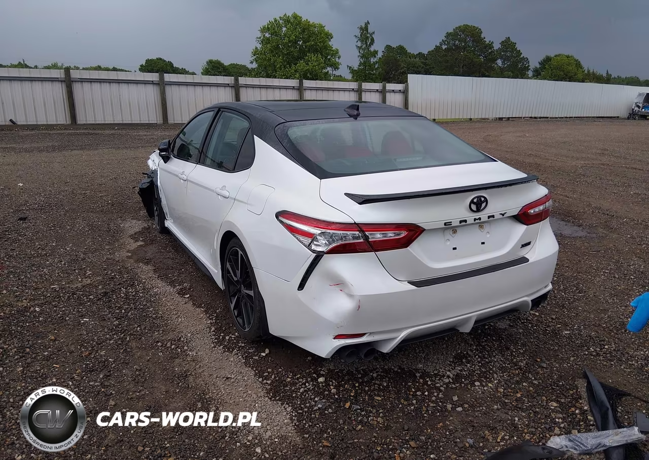 2020 Toyota Camry Xse VIN:4T1K61AK4LU374035 - 3
