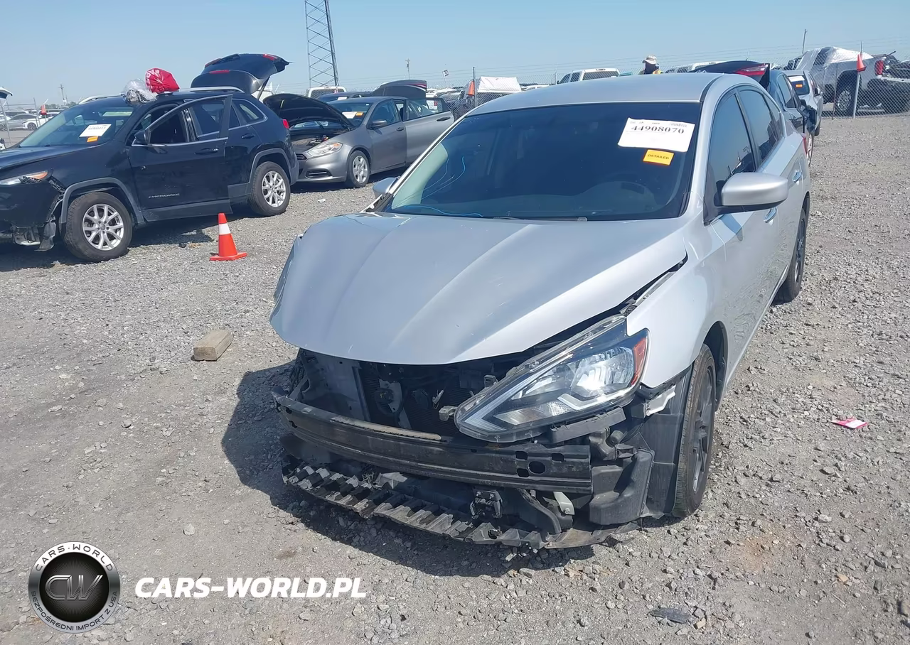 2018 Nissan Sentra S VIN:3N1AB7AP4JY255473 - 6