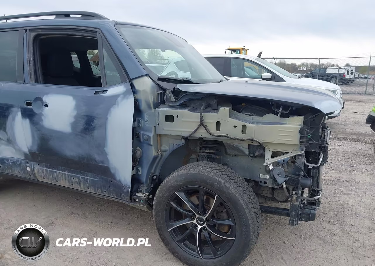 2020 Jeep Renegade Latitude 4X4 VIN:ZACNJBBB2LPM05401 - 18