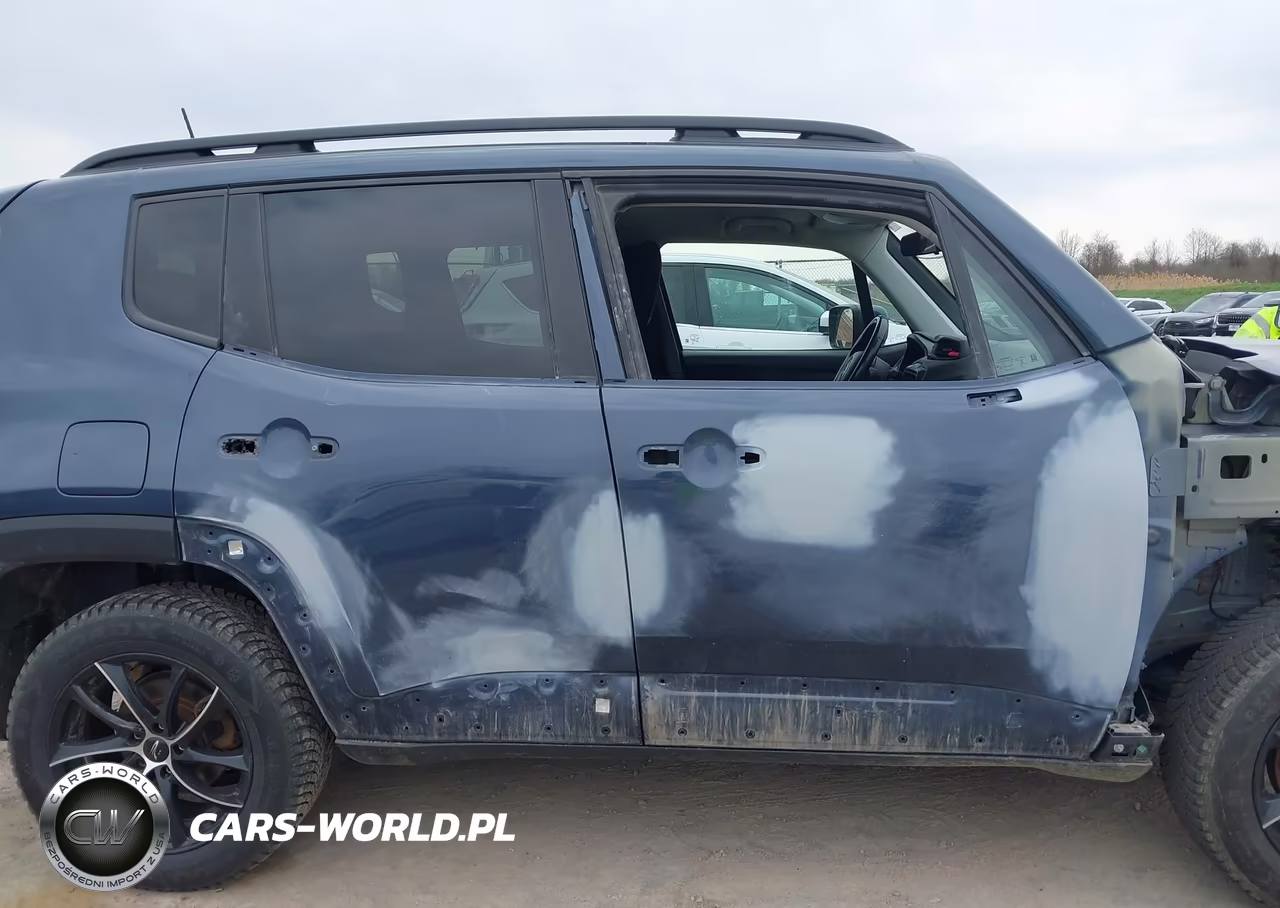 2020 Jeep Renegade Latitude 4X4 VIN:ZACNJBBB2LPM05401 - 19
